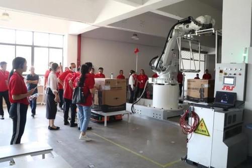 集成灶十大品牌帅丰电器“登顶计划”加盟合作峰会圆满成功，共绘节能炉灶新蓝图